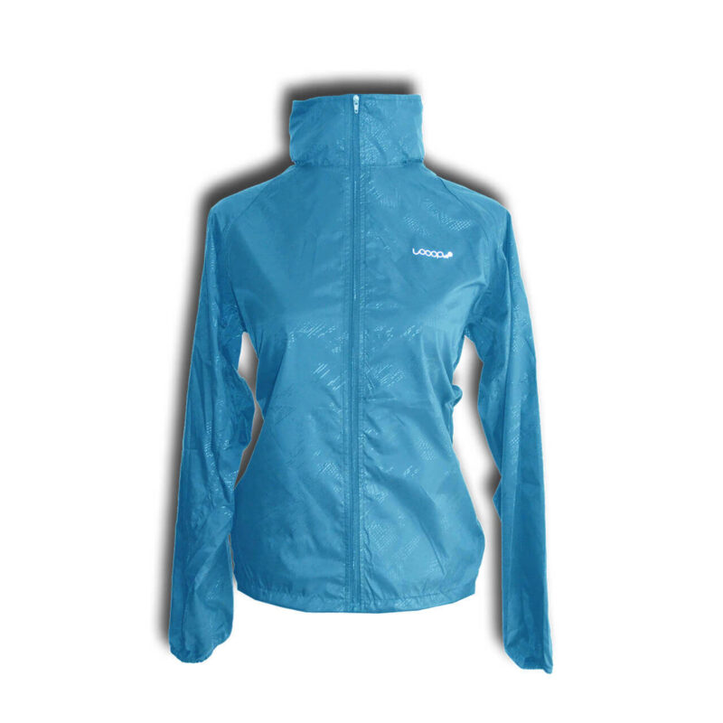 Chaqueta Rompeviento | UNISEX | Azul celeste - LOOOP antifluido montaña versatil impermeable waterproof dwr goretex tatoo explorer nike columbia north face outdoor ecuador tienda oferta saldo promociones 2x1 cupon descuento oferta capucha material