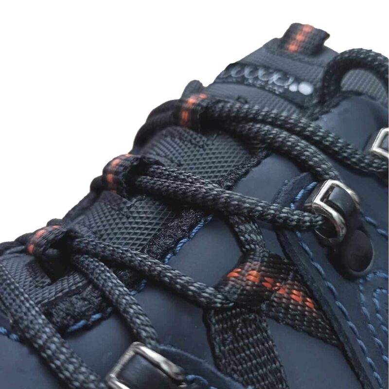 bota BAJA trekking ILLINIZA waterproof impermeable quito ecuador montañismo zapato calzado tatoo explorer north face sportiva adidas terrex merrel